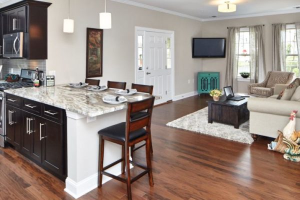 98 Burnett Avenue 4 98 Burnett Avenue 4