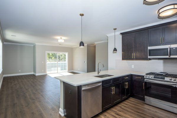 306_Kitchen_1 Berkeley-Crossing